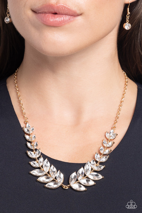 Luxury Laurels - Gold Glittery Necklace