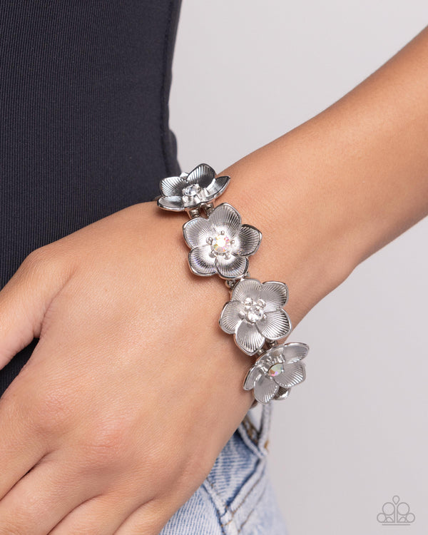 General Grandeur - White Dressy Bracelet